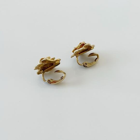 Vintage Avon Sculptured Rose Clip On Earrings Gold 1980s Gold NEW IN BOX - Picture 6 of 12
